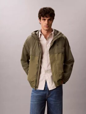 Jachetă ușoară din nylon și materiale mixte