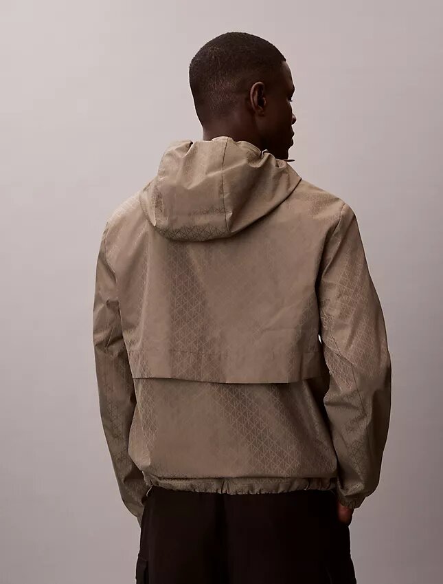 Jachetă windbreaker cu logo emblematic pe toată suprafața Jachetă windbreaker cu logo emblematic pe toată suprafața