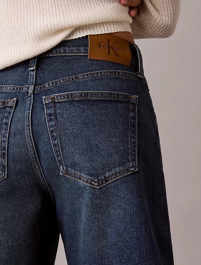 Șorturi din denim cu tiv rulat și croială în A Șorturi din denim cu tiv rulat și croială în A