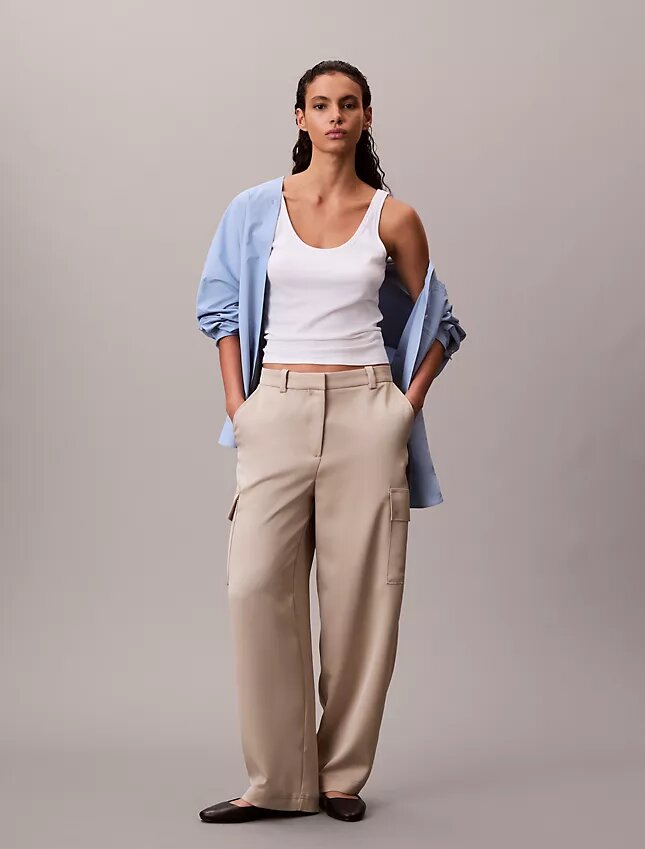 Pantaloni cargo relaxați din saten twill Pantaloni cargo relaxați din saten twill