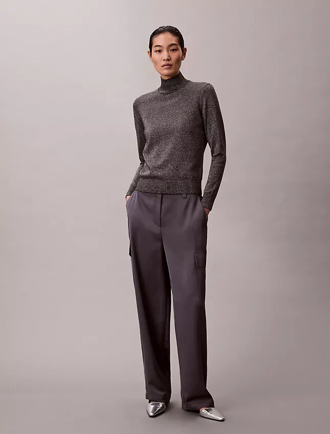 Pantaloni cargo relaxați din saten twill Pantaloni cargo relaxați din saten twill