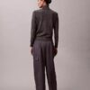 Pantaloni cargo relaxați din saten twill Pantaloni cargo relaxați din saten twill