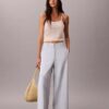 Pantaloni chino croiți, cu picior larg Pantaloni chino croiți, cu picior larg