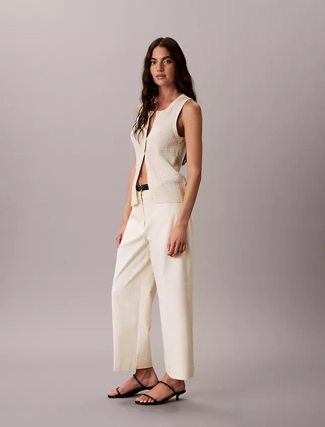 Pantaloni chino croiți, cu picior larg Pantaloni chino croiți, cu picior larg