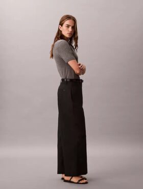 Pantaloni chino croiți, cu picior larg