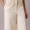 Pantaloni chino croiți, cu picior larg Pantaloni chino croiți, cu picior larg