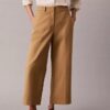 Pantaloni chino croiți, cu picior larg Pantaloni chino croiți, cu picior larg