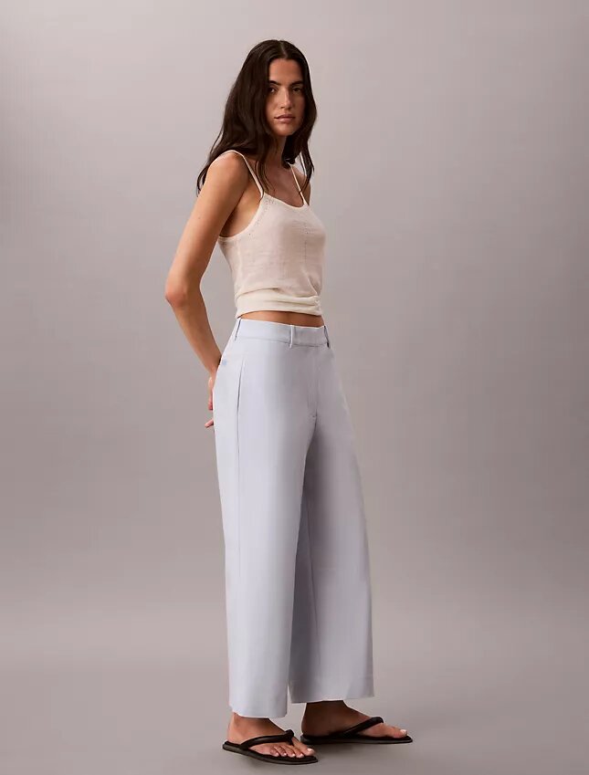 Pantaloni chino croiți, cu picior larg Pantaloni chino croiți, cu picior larg