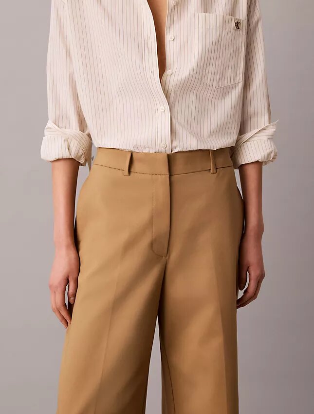 Pantaloni chino croiți, cu picior larg Pantaloni chino croiți, cu picior larg
