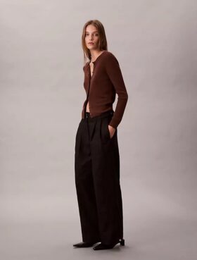 Pantaloni chino cu croi larg și talie ajustabilă