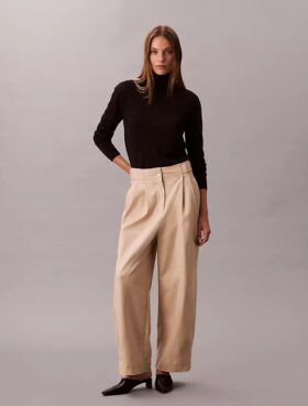 Pantaloni chino cu croi larg și talie ajustabilă