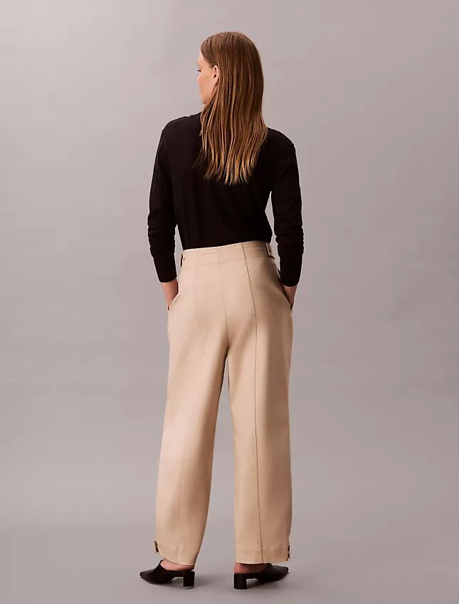 Pantaloni chino cu croi larg și talie ajustabilă Pantaloni chino cu croi larg și talie ajustabilă