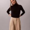 Pantaloni chino cu croi larg și talie ajustabilă Pantaloni chino cu croi larg și talie ajustabilă