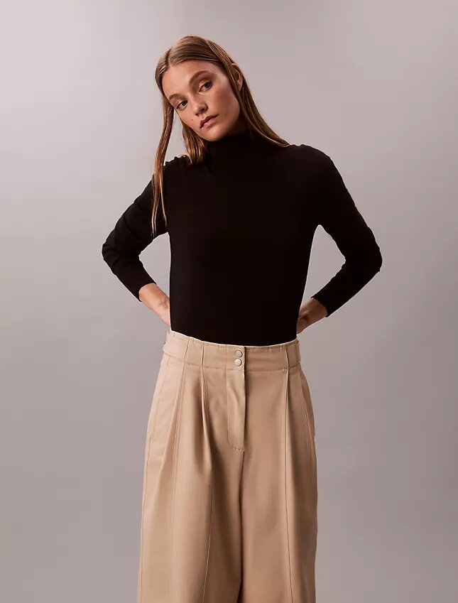 Pantaloni chino cu croi larg și talie ajustabilă Pantaloni chino cu croi larg și talie ajustabilă