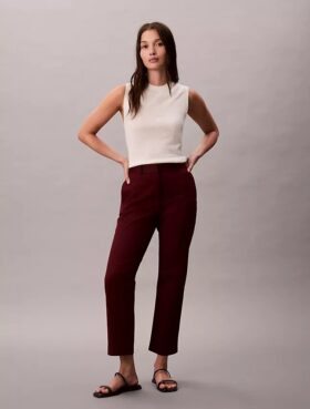 Pantaloni chino din bumbac elastic, cu croială dreaptă