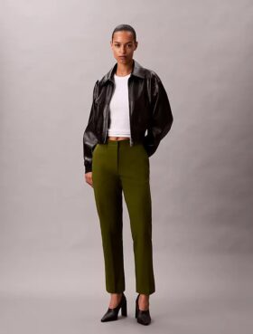 Pantaloni chino din bumbac elastic, cu croială dreaptă