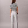 Pantaloni chino din bumbac elastic, cu croială dreaptă Pantaloni chino din bumbac elastic, cu croială dreaptă