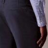 Pantaloni chino drepți din anii ’90