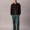Pantaloni chino largi în stilul anilor ’90