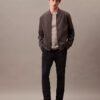 Pantaloni chino moderni din material elastic Pantaloni chino moderni din material elastic