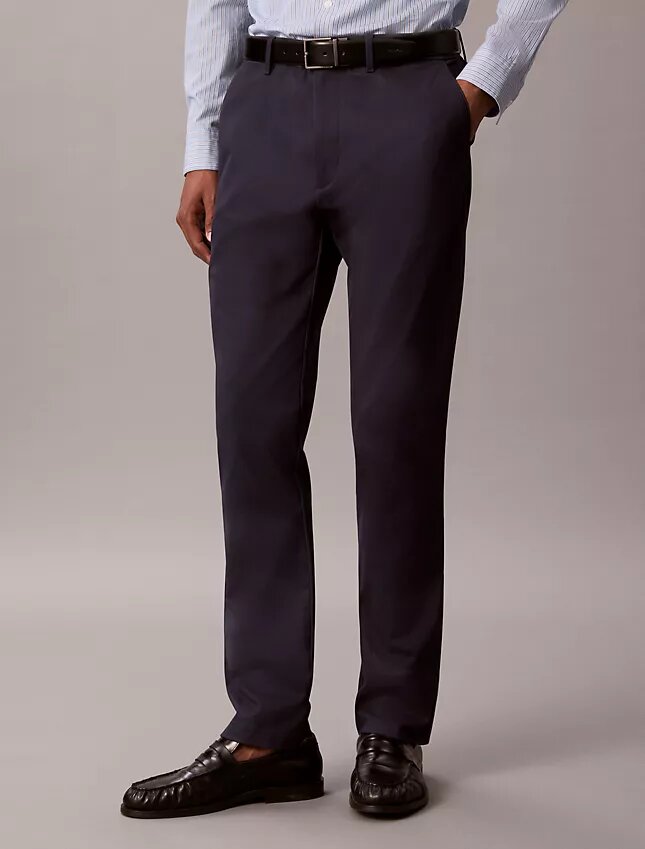 Pantaloni chino slim din satin de bumbac Pantaloni chino slim din satin de bumbac