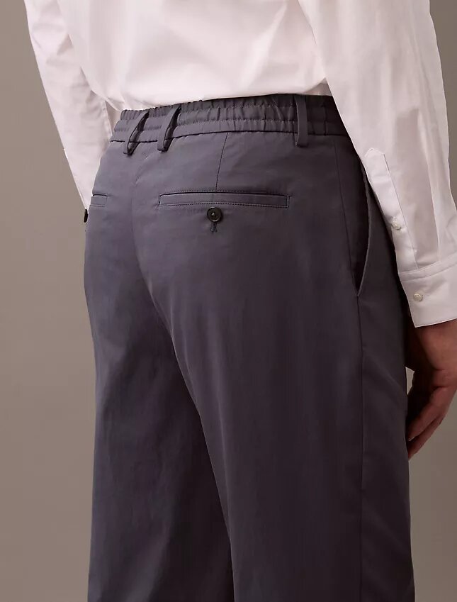 Pantaloni conici tehnologici, ușor de împachetat Pantaloni conici tehnologici, ușor de împachetat