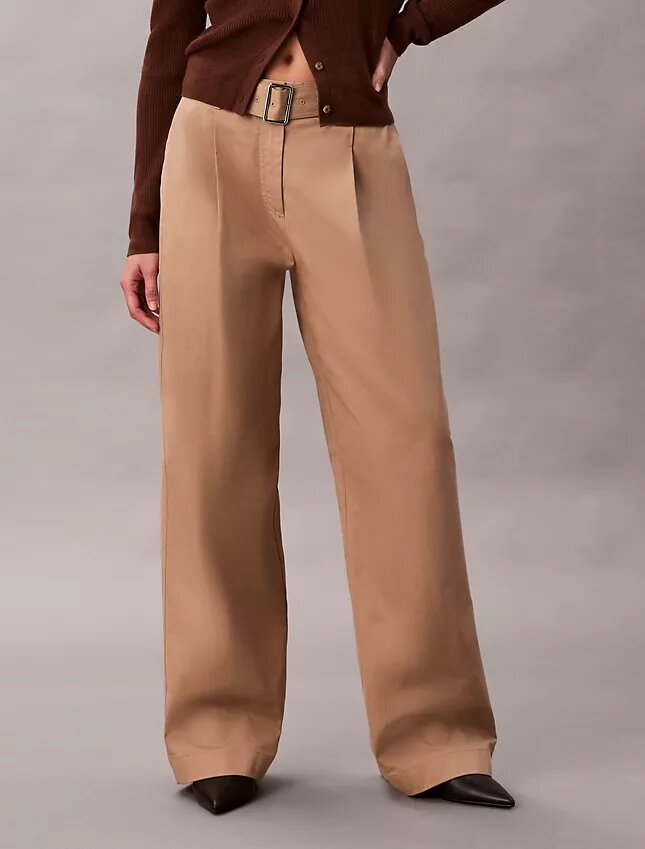 Pantaloni croiți cu curele Pantaloni croiți cu curele