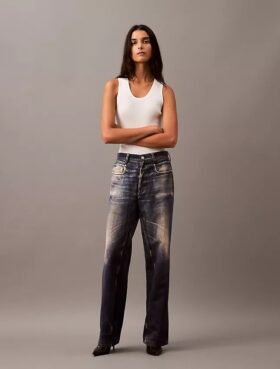 Pantaloni croiți cu imprimeu Denim