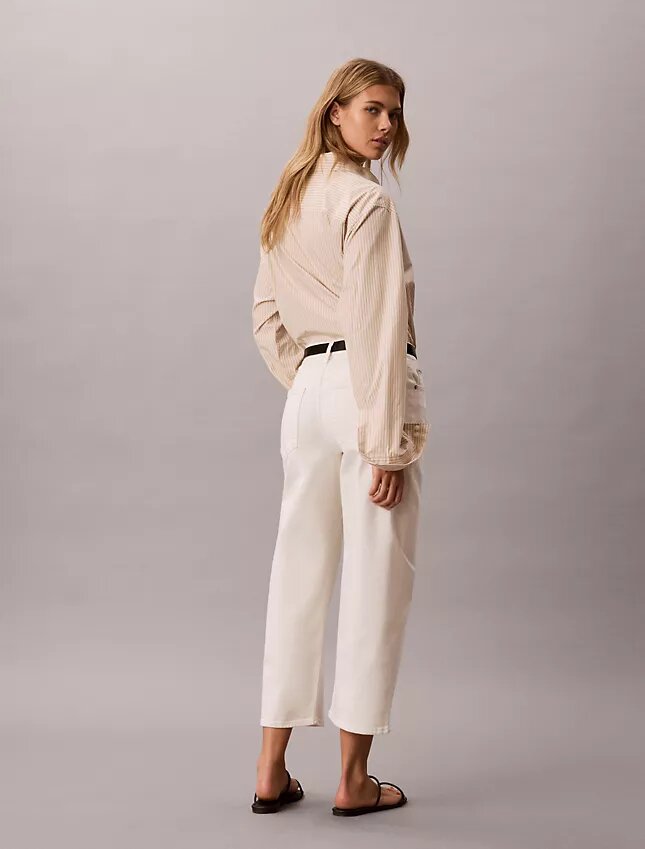 Pantaloni croiți cu picior evazat Pantaloni croiți cu picior evazat