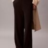 Pantaloni de călătorie din crep elastic