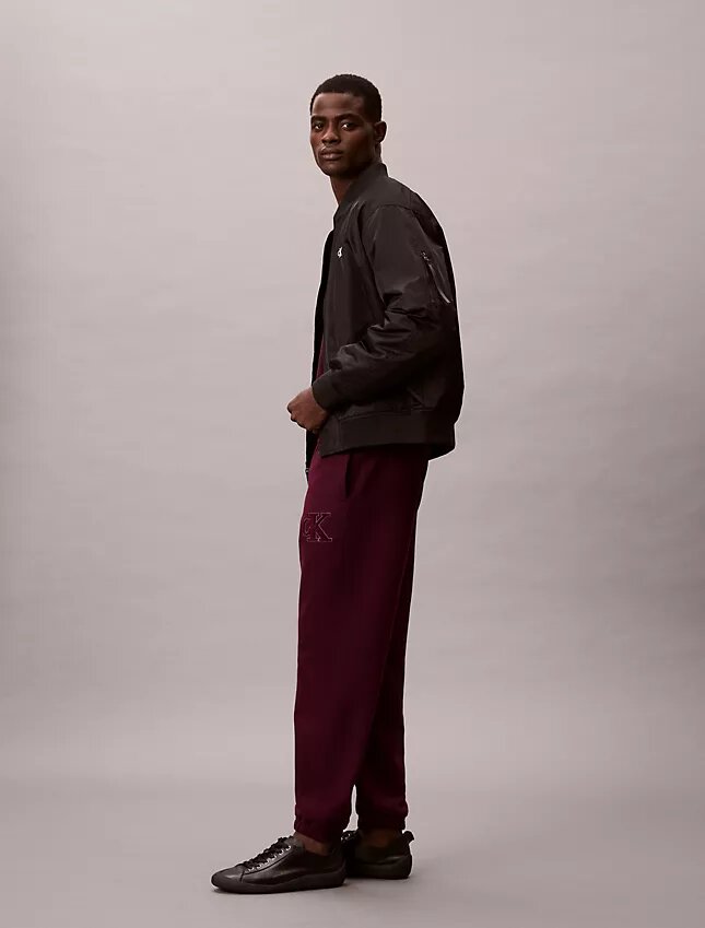 Pantaloni de jogging cu patch Monogram din fleece Pantaloni de jogging cu patch Monogram din fleece