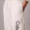 Pantaloni de jogging din fleece cu logo grafic Pantaloni de jogging din fleece cu logo grafic