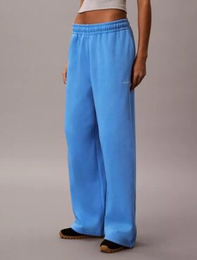 Pantaloni de trening din fleece cu croi larg Monologo