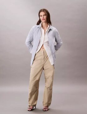 Pantaloni din nailon șifonat