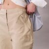 Pantaloni din nailon șifonat