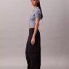 Pantaloni din nailon șifonat