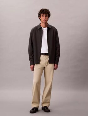 Pantaloni drepți din anii ’90