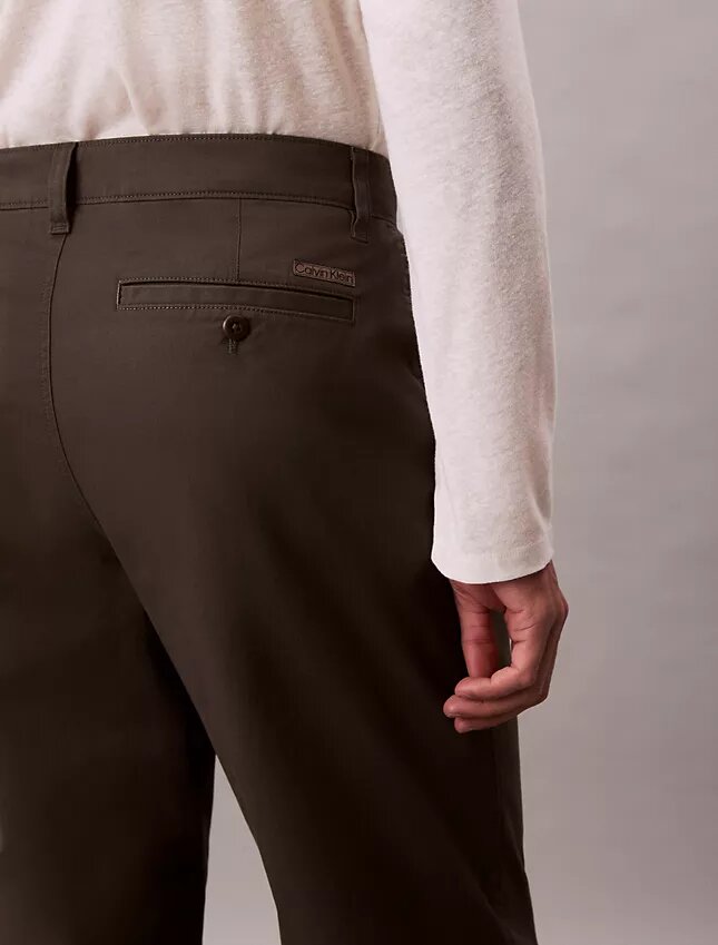 Pantaloni drepți din anii ’90 Pantaloni drepți din anii ’90