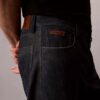 Pantaloni drepți din piele de căprioară în stilul anilor ’90 Pantaloni drepți din piele de căprioară în stilul anilor ’90