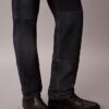 Pantaloni drepți din piele de căprioară în stilul anilor ’90 Pantaloni drepți din piele de căprioară în stilul anilor ’90