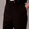 Pantaloni evazați