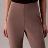 Pantaloni evazați din tricot, croiți pe măsură, fără nasturi