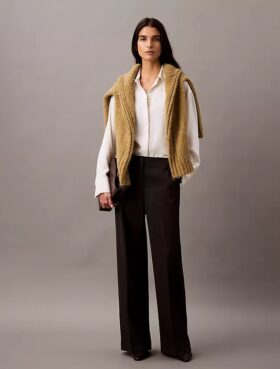 Pantaloni largi din crep