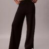Pantaloni largi din tricot relaxat