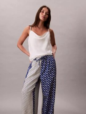 Pantaloni largi din twill de viscoză imprimat