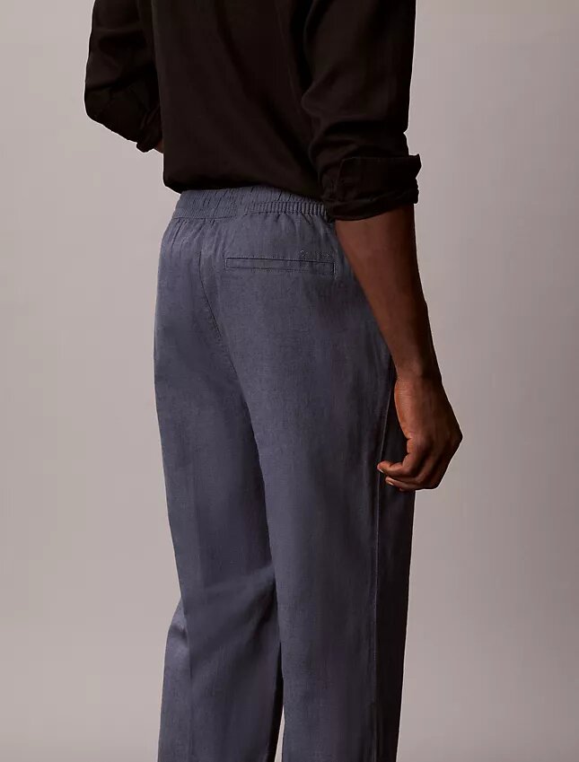 Pantaloni plisați din amestec de in, cu talie elastică Pantaloni plisați din amestec de in, cu talie elastică