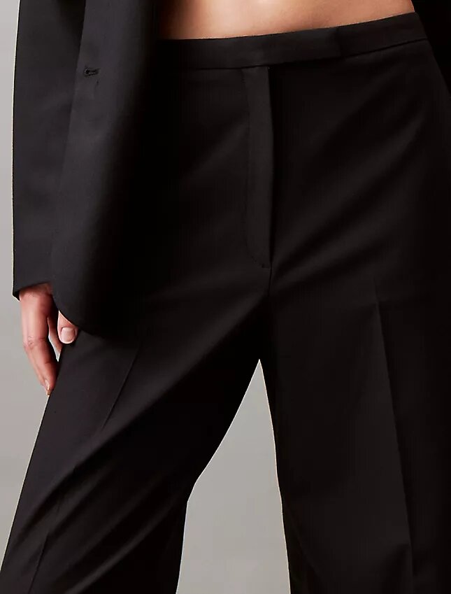 Pantaloni rafinați, cu croi larg și elastic Pantaloni rafinați, cu croi larg și elastic