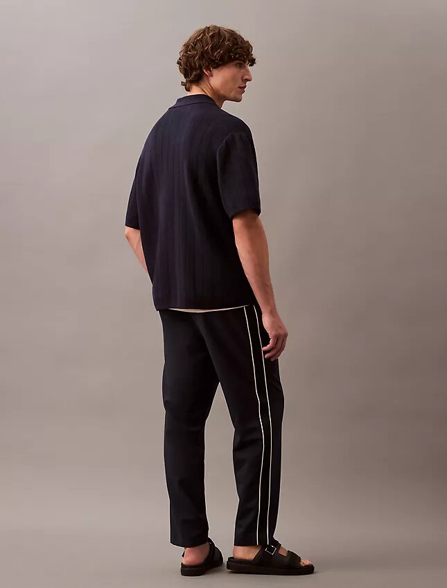 Pantaloni relaxați, conici, fără fermoar Pantaloni relaxați, conici, fără fermoar