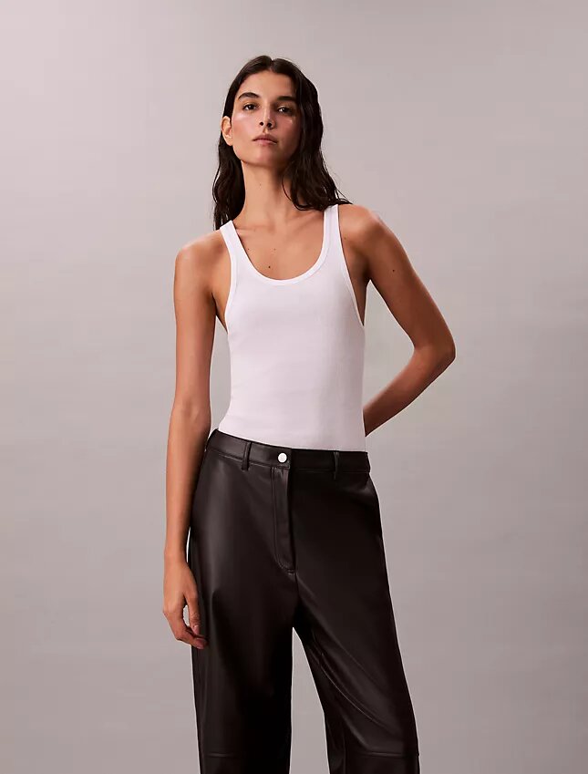Pantaloni relaxați din imitație de piele Pantaloni relaxați din imitație de piele