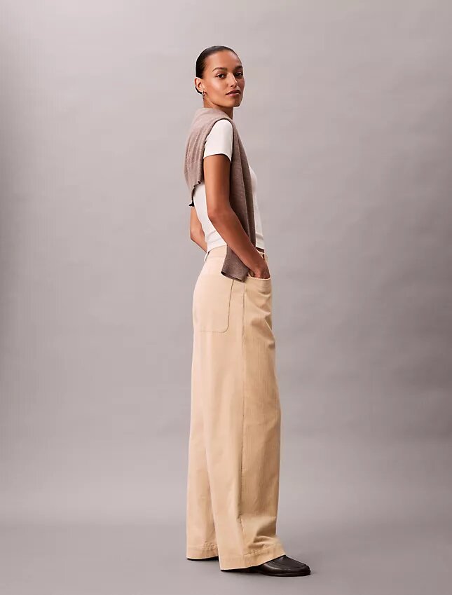 Pantaloni relaxați din velur Pantaloni relaxați din velur